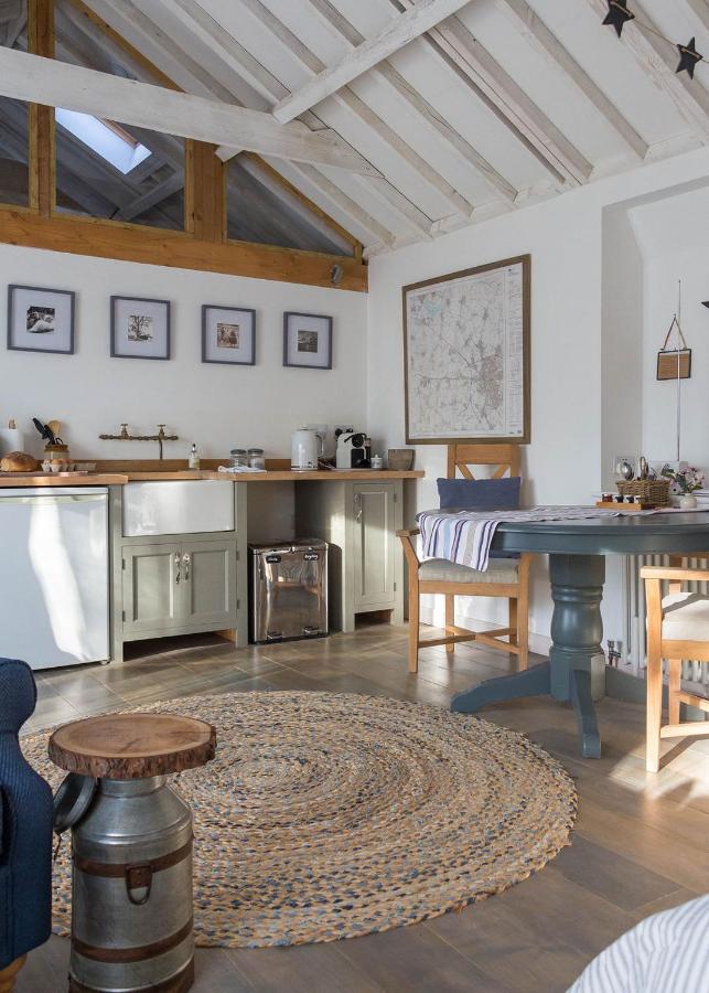 Crafts Hill Barn 3*