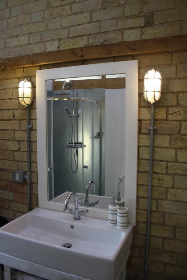 Bed & Breakfast Crafts Hill Barn