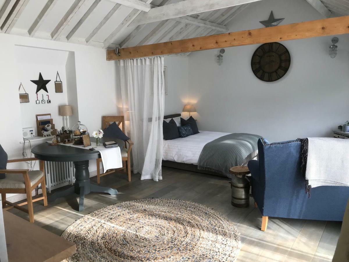 Crafts Hill Barn